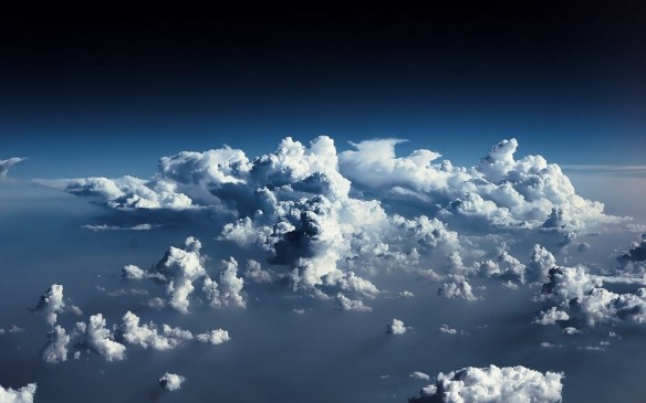 Floating-Beauty-cloud-backgrounds